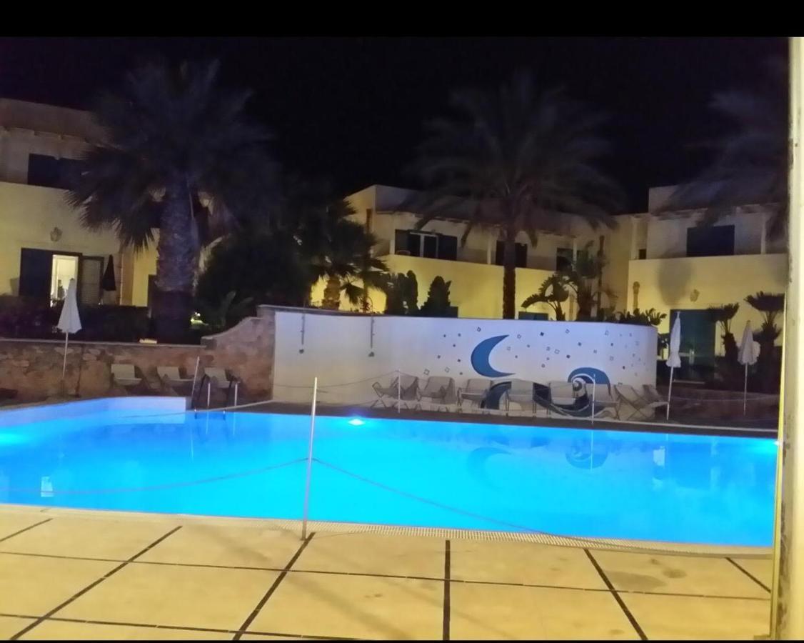 Resort Cala La Luna Фавиньяна Экстерьер фото