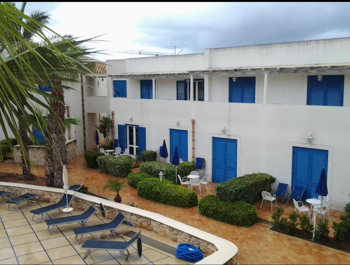 Resort Cala La Luna Фавиньяна Экстерьер фото