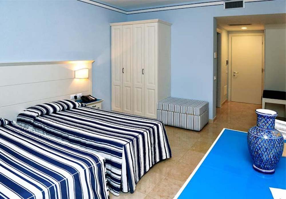 Resort Cala La Luna Фавиньяна Экстерьер фото