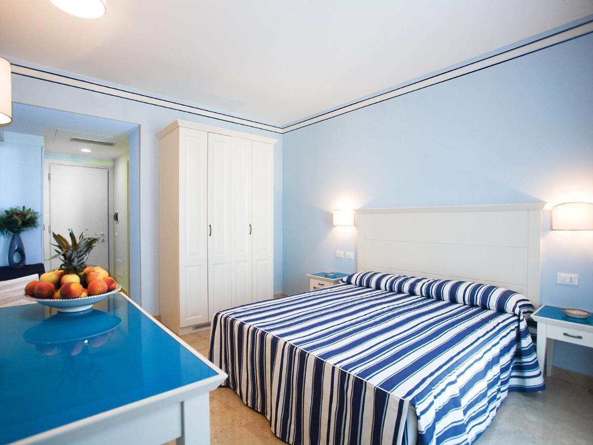 Resort Cala La Luna Фавиньяна Экстерьер фото