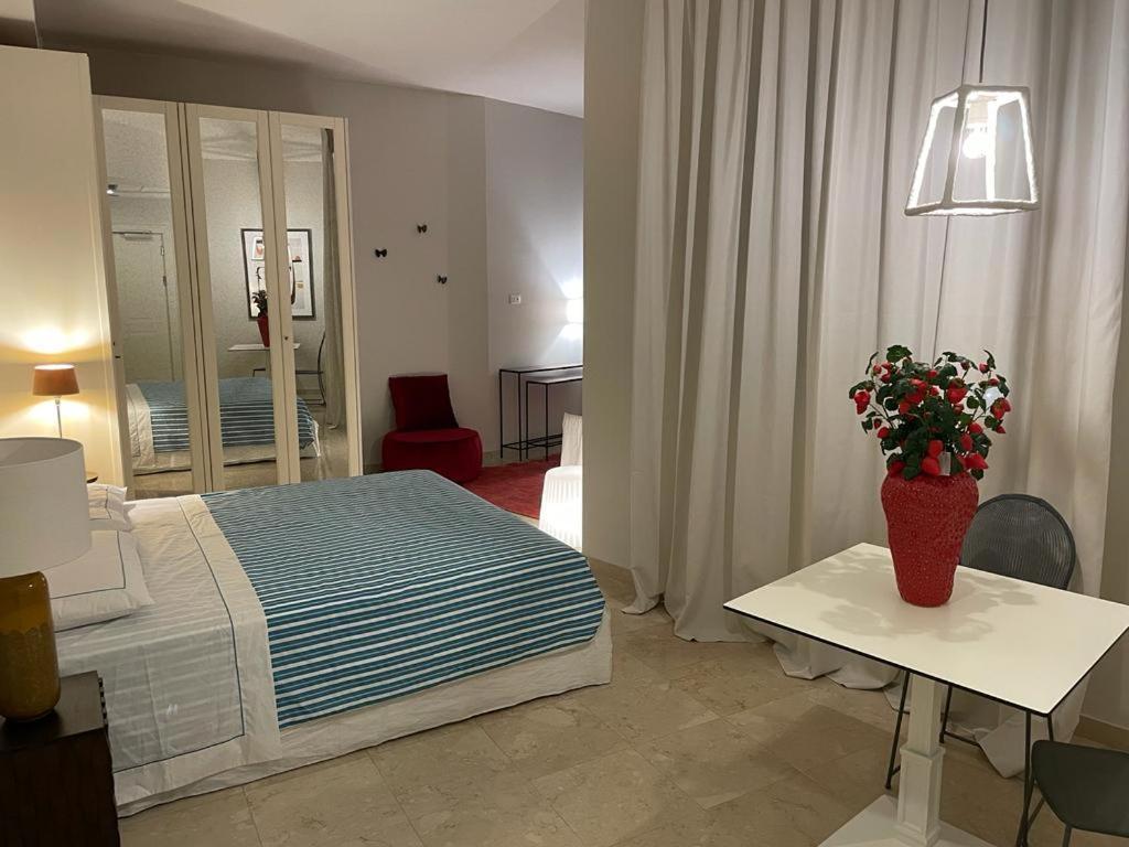 Resort Cala La Luna Фавиньяна Экстерьер фото
