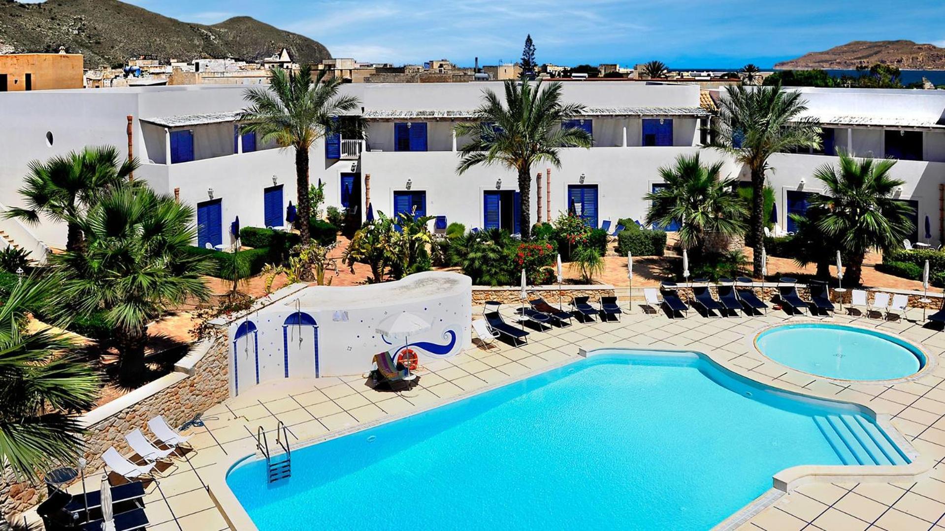 Resort Cala La Luna Фавиньяна Экстерьер фото